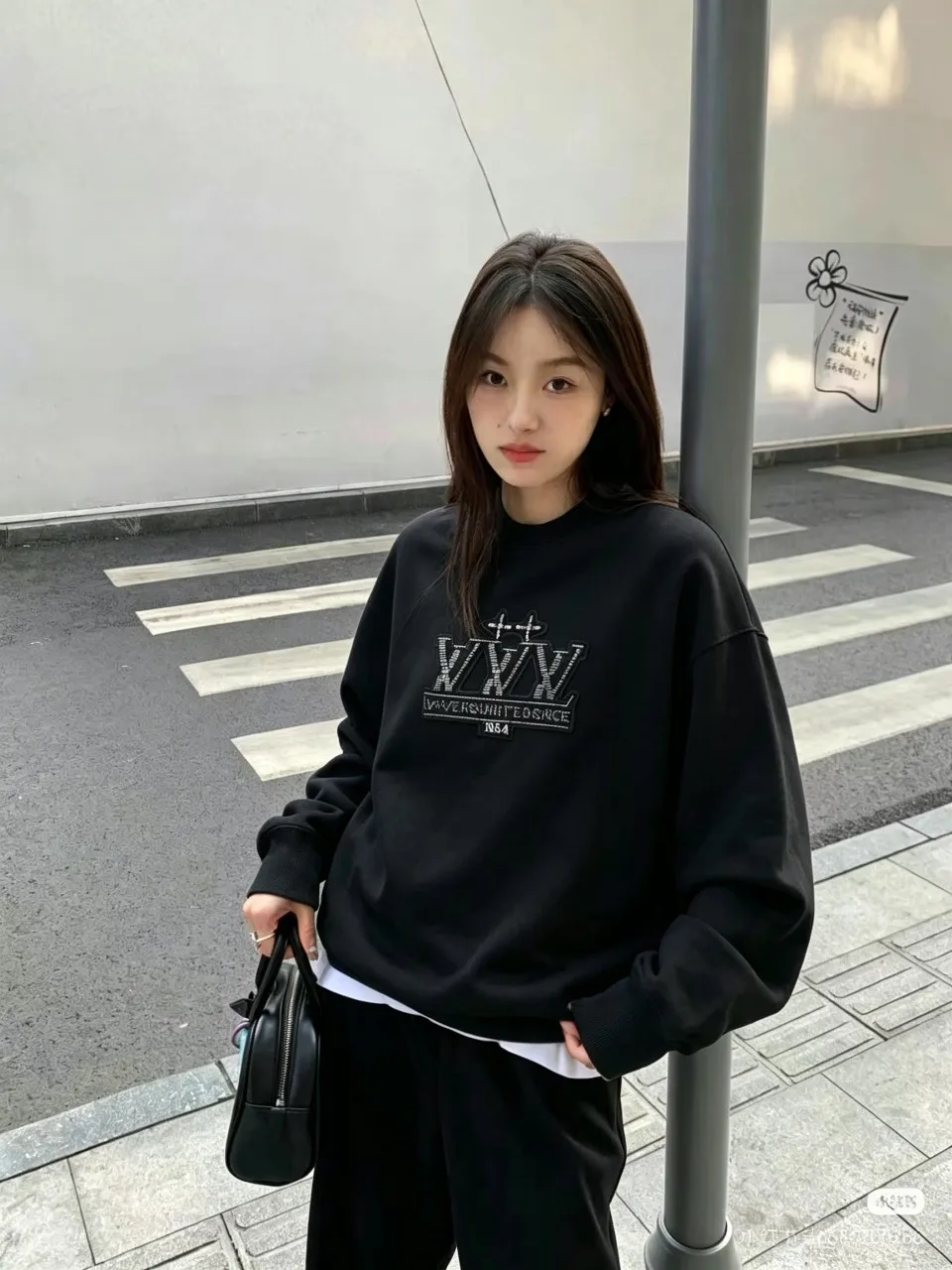 Louis Vuitton/Louis Vuitton beaded embroidered crew neck sweatshirt
